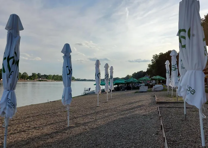 아파트 Rivijera Lakes Ada *