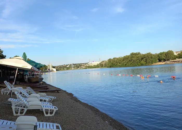 Rivijera Lakes Ada 아파트 *